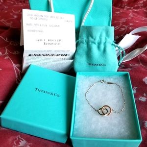 Interlocking Circles Bracelet